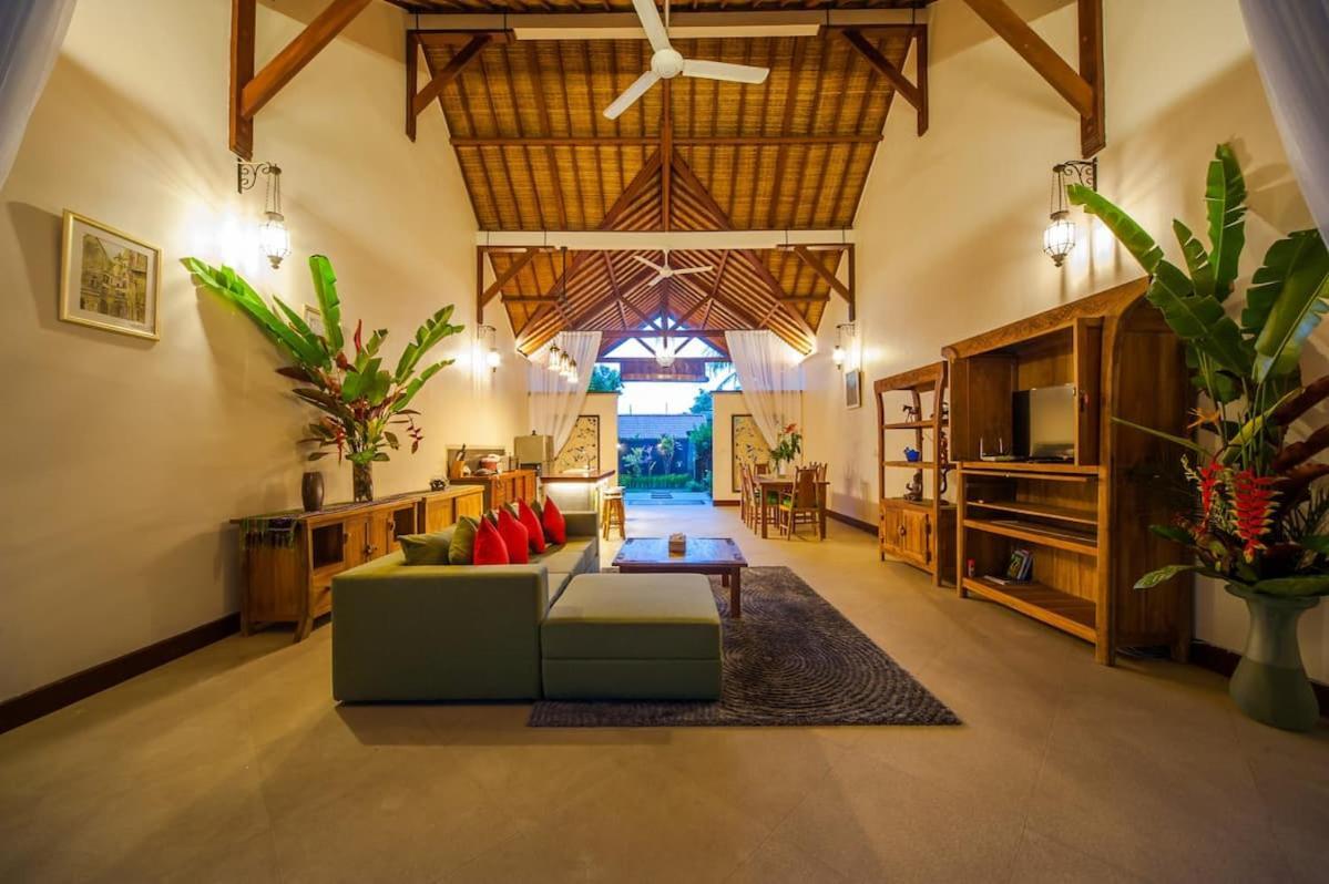 Luxury 3Br Infinity Jungle View Aashaya Villa Ubud ภายนอก รูปภาพ