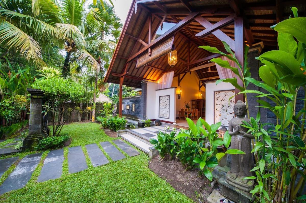 Luxury 3Br Infinity Jungle View Aashaya Villa Ubud ภายนอก รูปภาพ